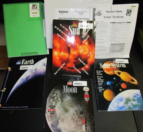 KIDS DISCOVER Interest Kit: Planets