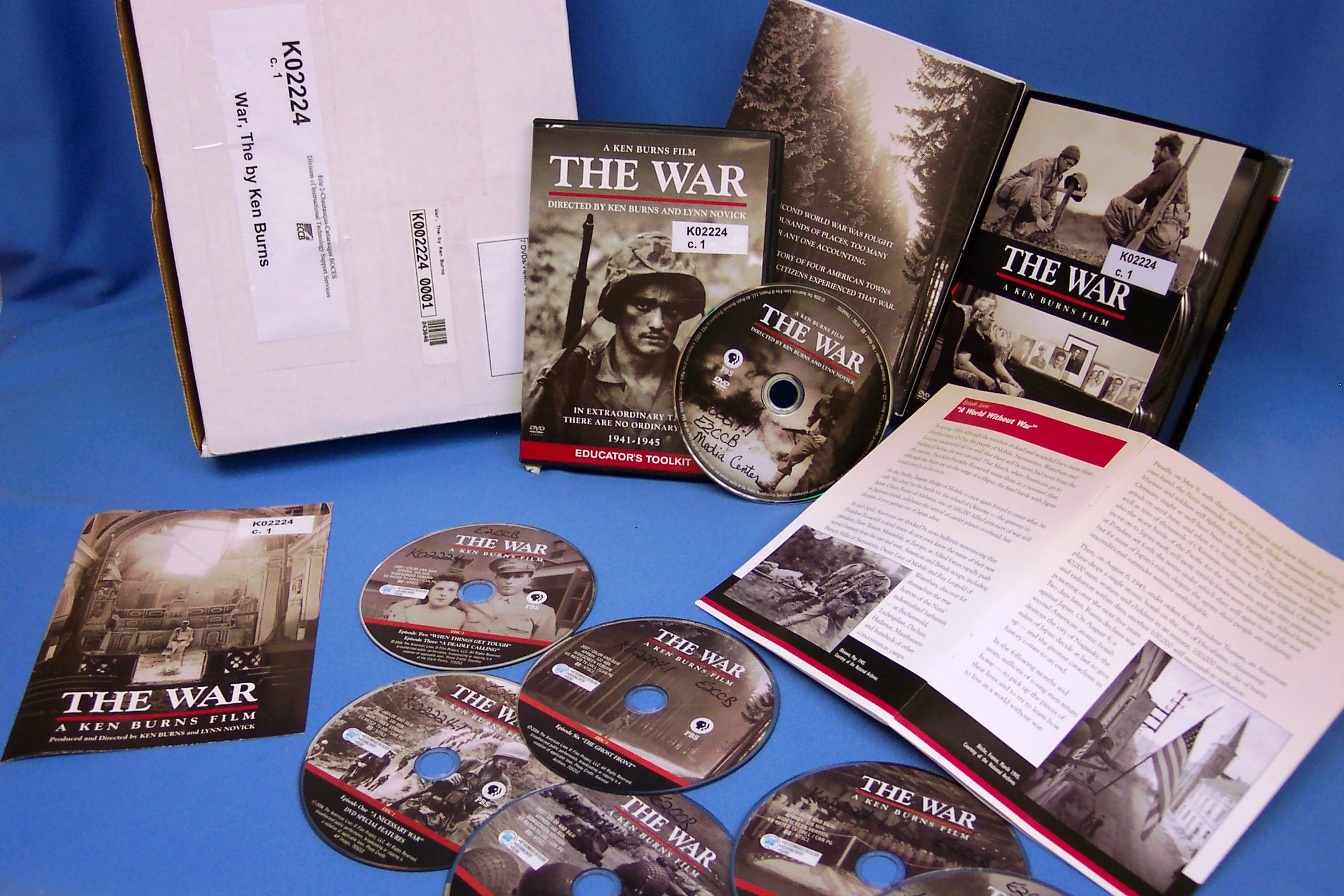 War, The : A Film by Ken Burns.